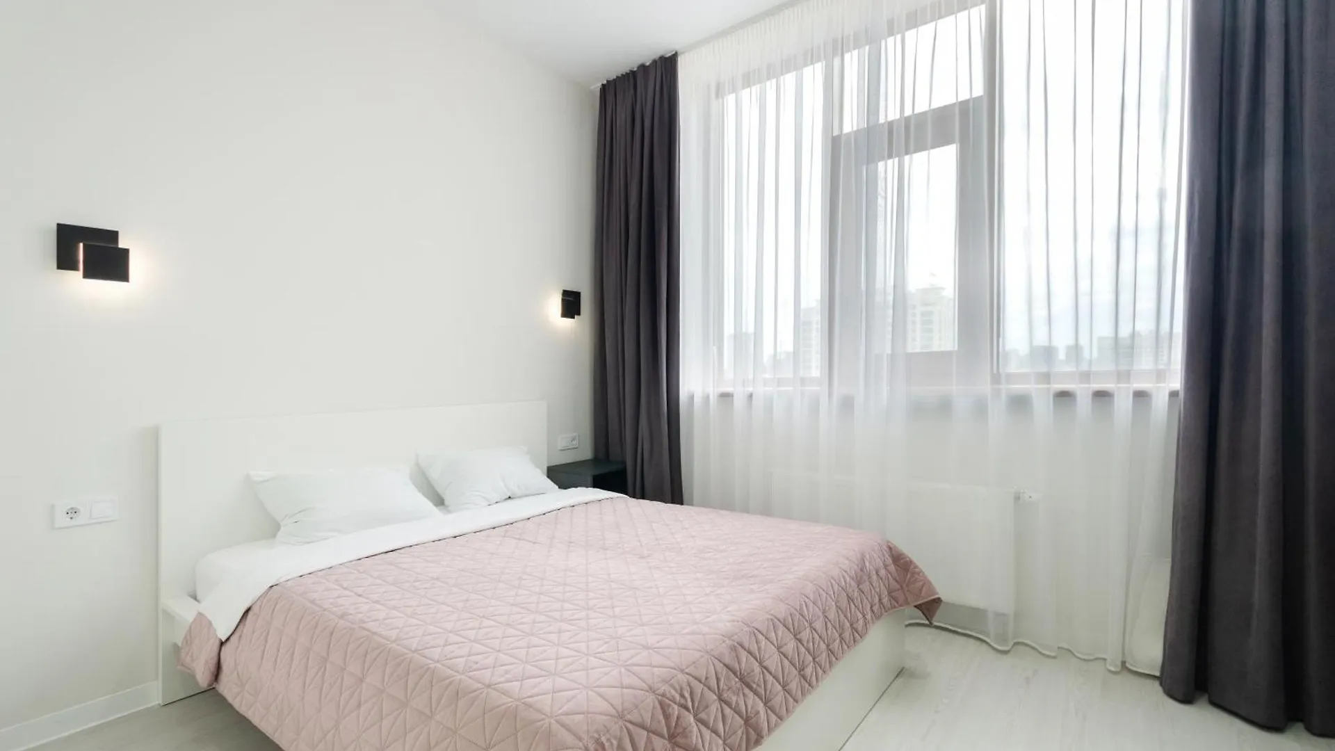 Petrovdom Apartments 14-6 In Rc Diplomat Hall, Zhylianska 59 基輔
